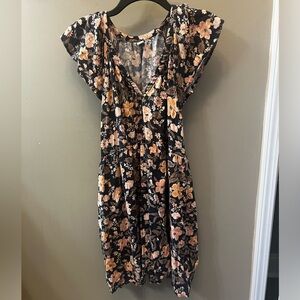 Old Navy Floral Dress. XL